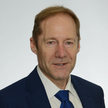 Portrait photo of Bernhard Wigger