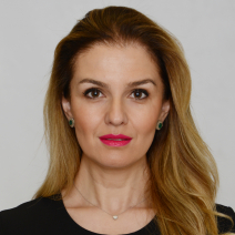 Portrait Photo Zeneli