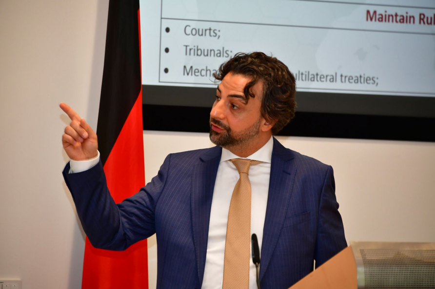 A photograph of participants in the SRS course.